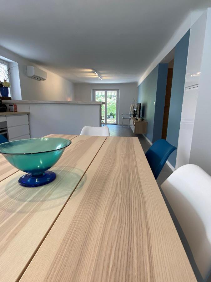 Appartement Rez De Villa Proche Port Et Plages De Sanary ภายนอก รูปภาพ