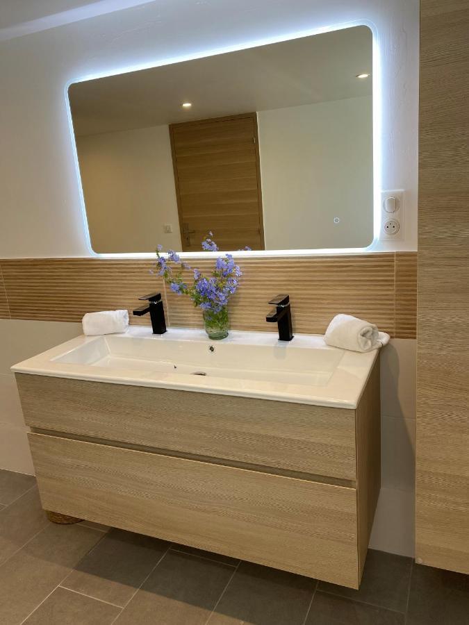 Appartement Rez De Villa Proche Port Et Plages De Sanary ภายนอก รูปภาพ
