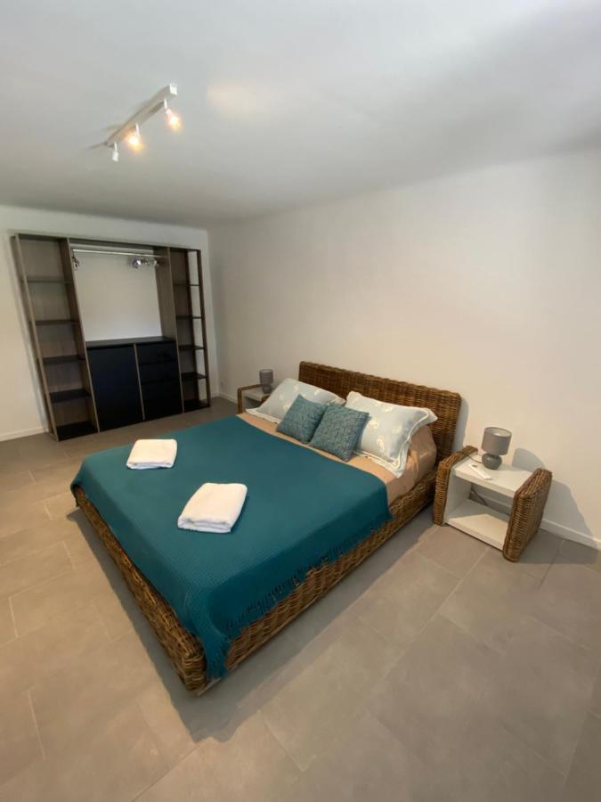 Appartement Rez De Villa Proche Port Et Plages De Sanary ภายนอก รูปภาพ