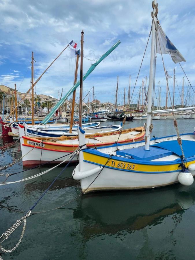 Appartement Rez De Villa Proche Port Et Plages De Sanary ภายนอก รูปภาพ
