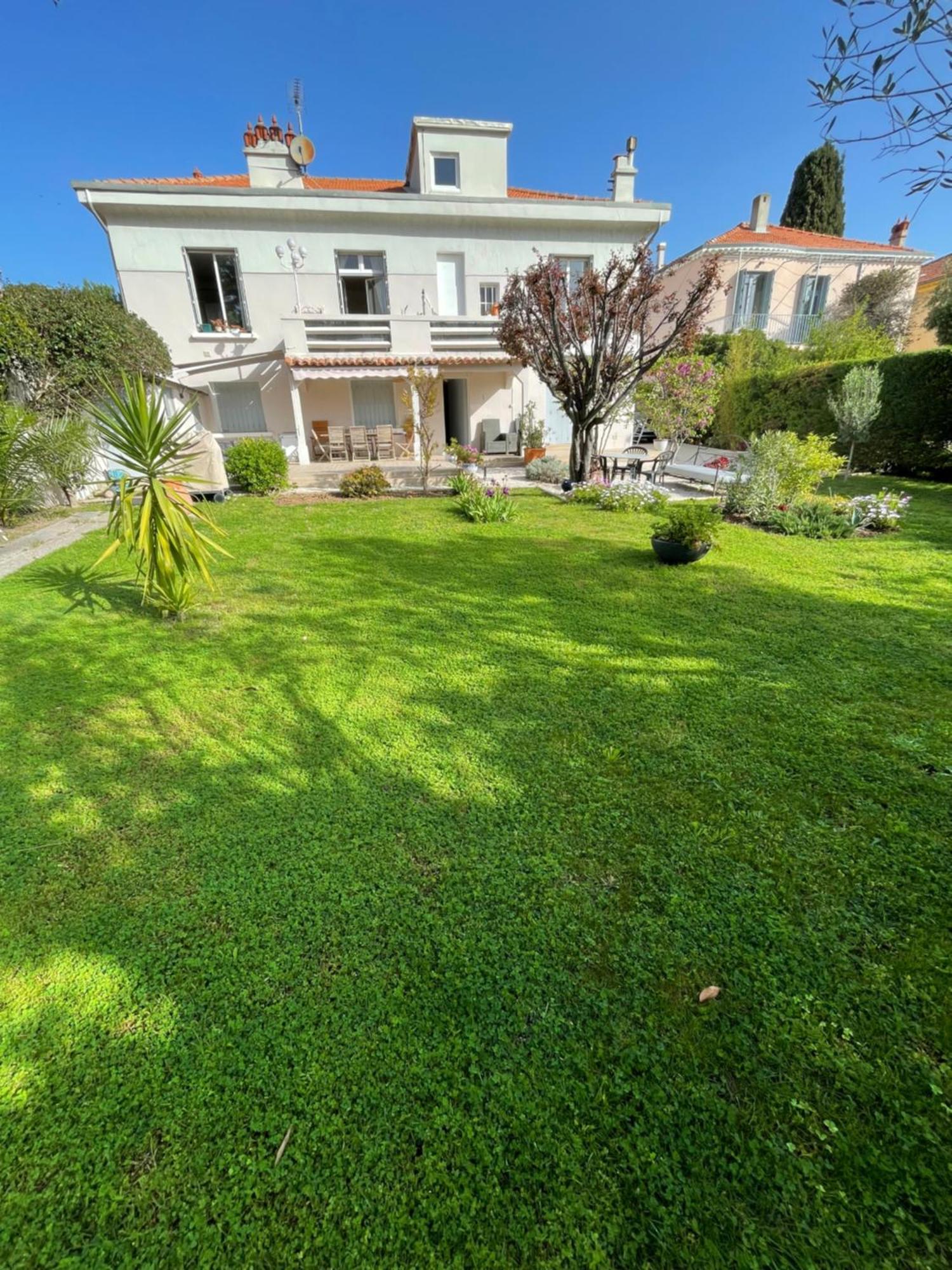 Appartement Rez De Villa Proche Port Et Plages De Sanary ภายนอก รูปภาพ
